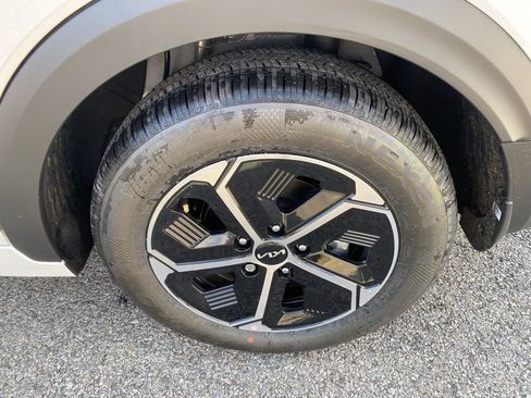 New 2026 Kia Niro EX w/ EX Premium Package image 32