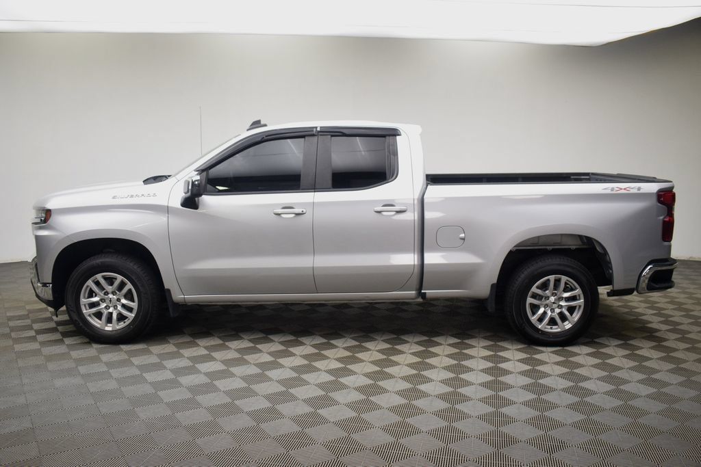 Used 2020 Chevrolet Silverado 1500 LT w/ Trailering Package AWD/4WD image 8
