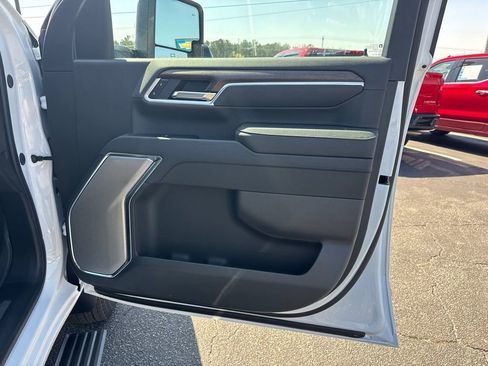 New 2026 Chevrolet Silverado 3500 High Country w/ High Country Premium Package AWD/4WD image 15