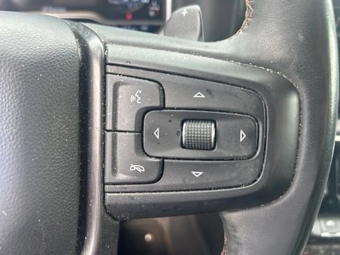 Used 2024 GMC Sierra 1500 AT4 w/ Technology Package AWD/4WD image 11