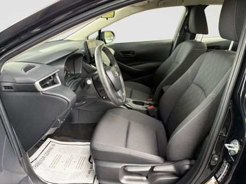 Used 2023 Toyota Corolla LE image 10