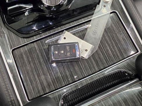 Used 2022 Jeep Wagoneer Series II w/ Premium Group I AWD/4WD image 34