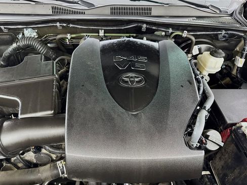 Used 2022 Toyota Tacoma SR5 image 36