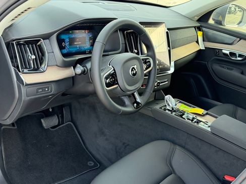 New 2026 Volvo XC90 T8 Plus w/ Protection Package Premier AWD/4WD image 14