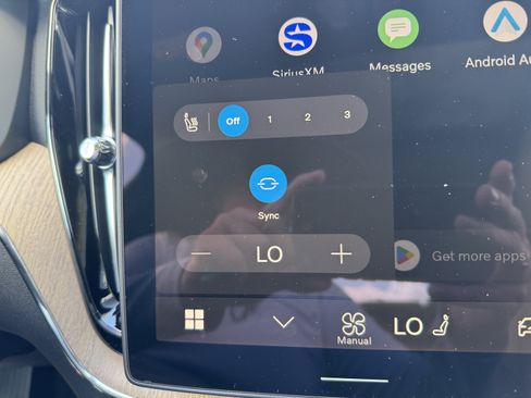 New 2026 Volvo XC60 B5 Core w/ Protection Package image 23