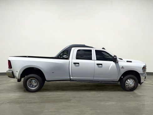 Used 2026 RAM 3500 Tradesman image 3