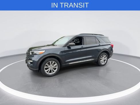 Used 2023 Ford Explorer XLT w/ Equipment Group 202A AWD/4WD image 4