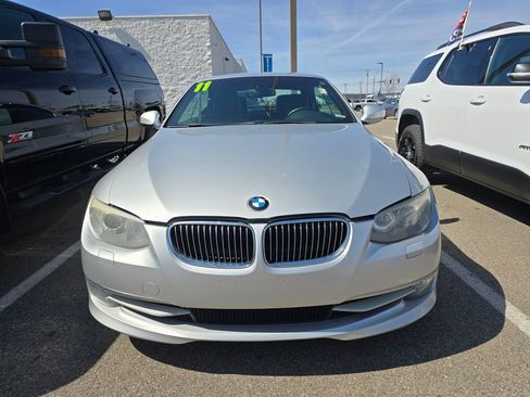 Used 2011 BMW 328i Convertible image 2