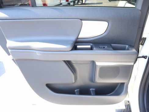 New 2025 Ford Expedition Max Active image 18