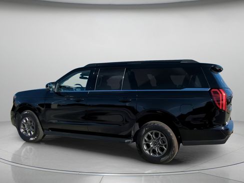 New 2026 Ford Expedition Max Active RWD image 19