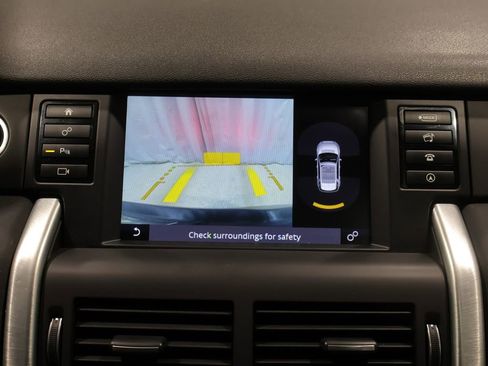 Used 2017 Land Rover Discovery Sport HSE image 27