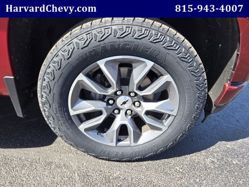 Used 2019 Chevrolet Silverado 1500 RST AWD/4WD image 42