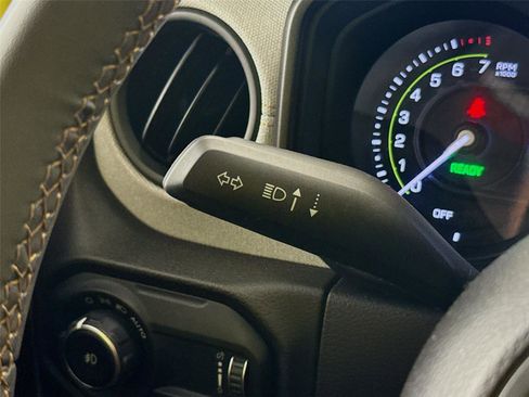 Used 2024 Jeep Wrangler Sport S image 4