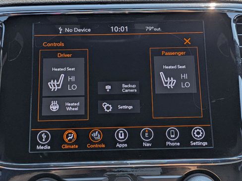 Used 2020 Jeep Grand Cherokee Altitude AWD/4WD image 18