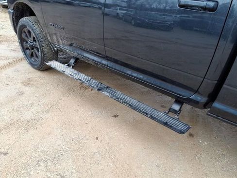 New 2026 RAM 2500 Laramie AWD/4WD image 11