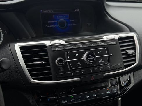 Used 2017 Honda Accord LX image 26