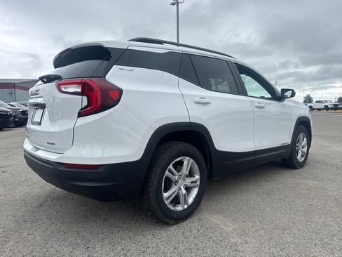 Used 2023 GMC Terrain SLE w/ Driver Convenience Package AWD/4WD image 7