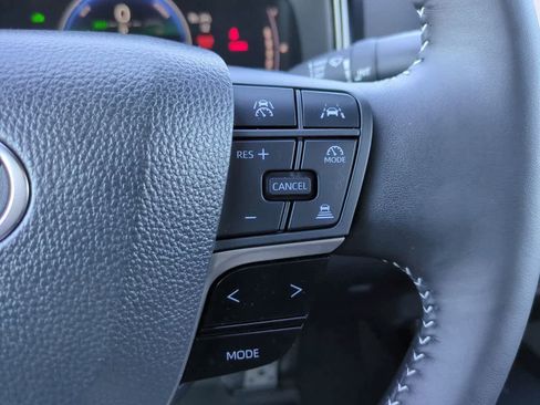 Used 2026 Toyota Camry SE w/ Convenience Package image 24