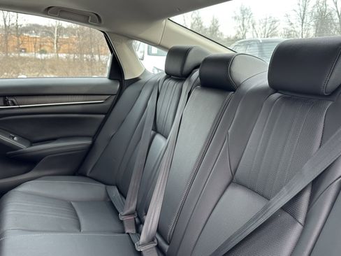 Used 2021 Honda Accord Touring image 32