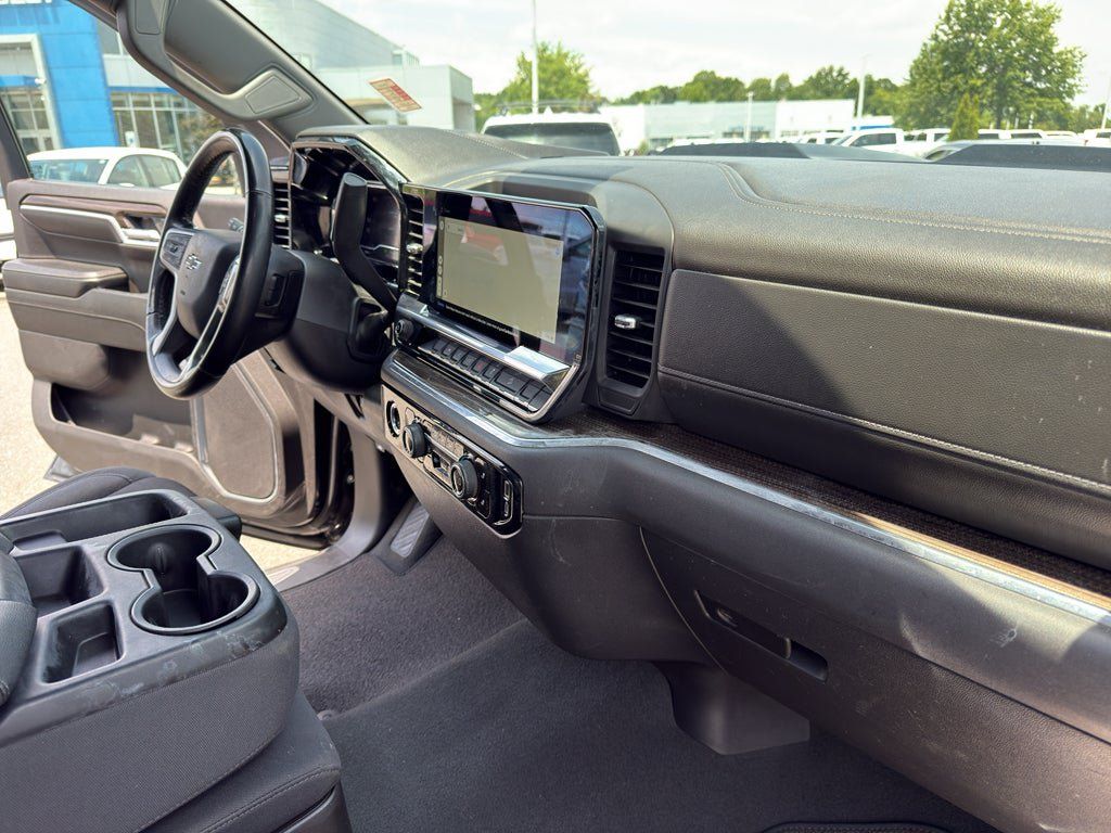 Used 2024 Chevrolet Silverado 1500 LT Trail Boss w/ Protection Package AWD/4WD image 26