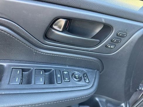 Certified 2025 Honda Odyssey EX-L image 10