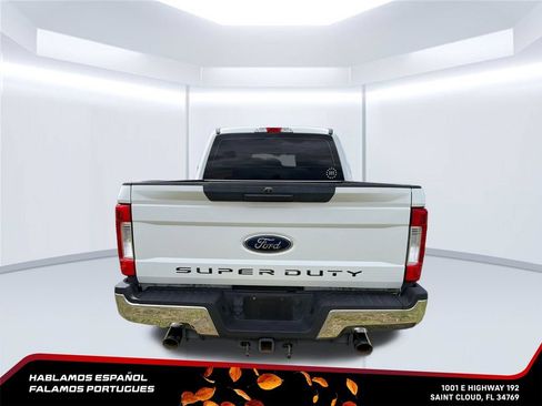 Used 2018 Ford F250 2WD Crew Cab Super Duty image 4
