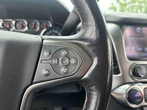 Used 2018 Chevrolet Suburban Premier AWD/4WD image 15