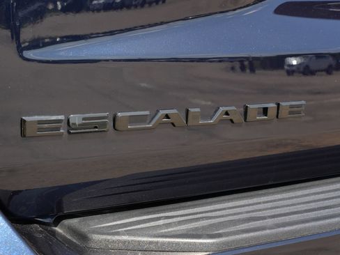 Used 2021 Cadillac Escalade Premium Luxury RWD image 20
