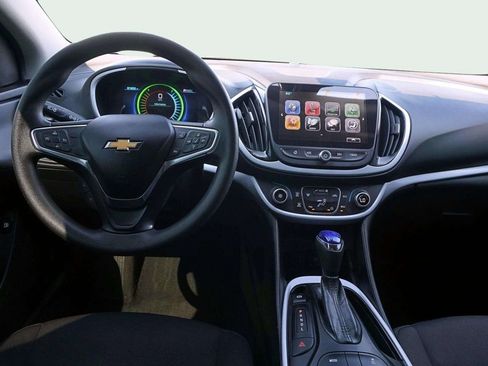 Used 2018 Chevrolet Volt LT image 19