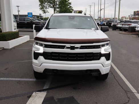 Used 2023 Chevrolet Silverado 1500 RST w/ Z71 Off-Road Package AWD/4WD image 3