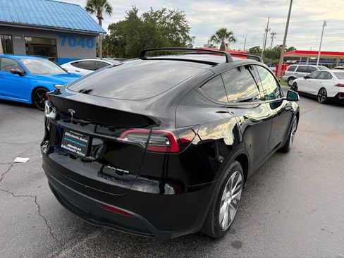 Used 2023 Tesla Model Y Long Range AWD/4WD image 5