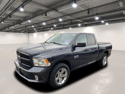 Used 2018 RAM 1500 Express w/ Express Value Package image 3