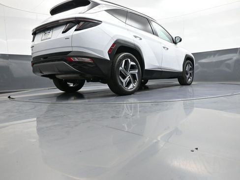 Certified 2022 Hyundai Tucson Limited w/ Cargo Package AWD/4WD image 31