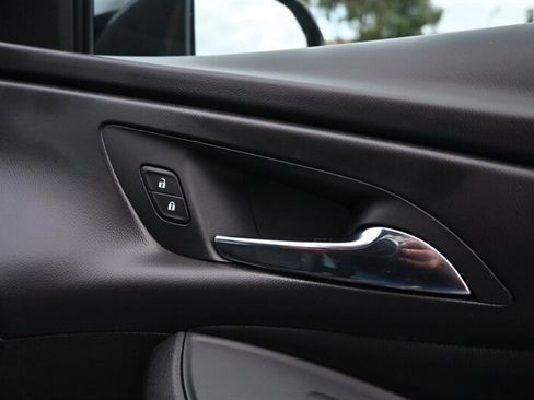 Used 2018 Chevrolet Volt LT w/ Comfort Package image 59