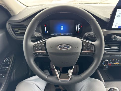 Certified 2023 Ford Escape Active w/ Cold Weather Package image 25