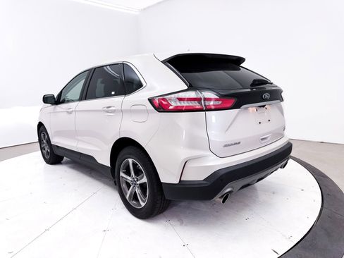 Used 2019 Ford Edge SEL w/ Equipment Group 201A AWD/4WD image 2