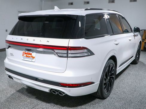 Used 2024 Lincoln Aviator Reserve w/ Jet Package RWD image 7