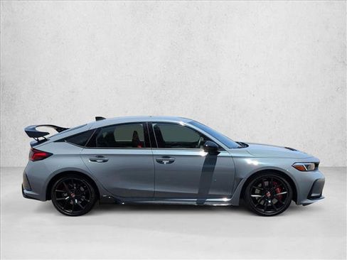 Used 2024 Honda Civic Type R image 4