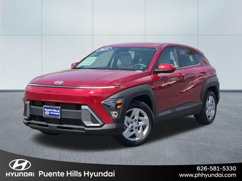 Used 2025 Hyundai Kona SE FWD image 1
