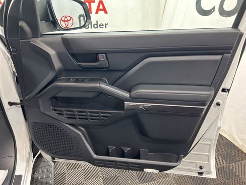 Used 2025 Toyota 4Runner TRD Off-Road image 11