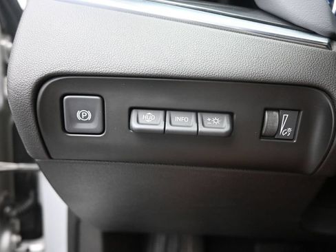 Used 2022 Buick Enclave Premium FWD image 37