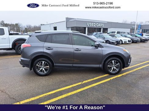 Used 2018 Toyota RAV4 XLE image 6
