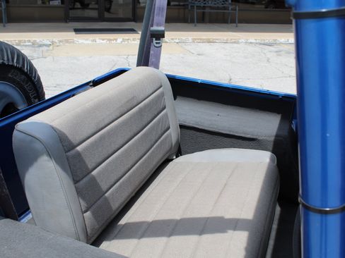 Used 1993 Jeep Wrangler S image 16