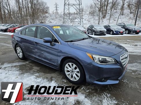 Used 2016 Subaru Legacy 2.5i Premium image 1
