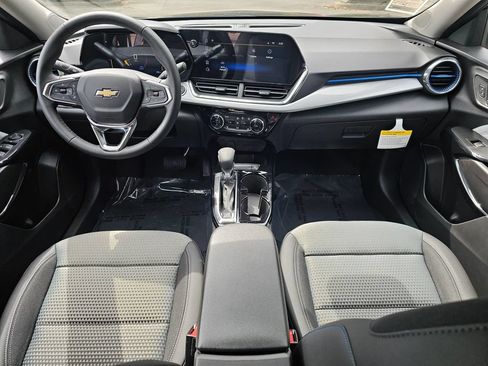 New 2026 Chevrolet Trax LT w/ Driver Confidence Package FWD image 17