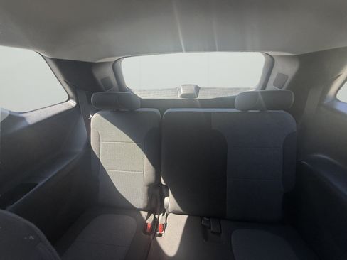Used 2018 Chevrolet Traverse LT FWD image 27