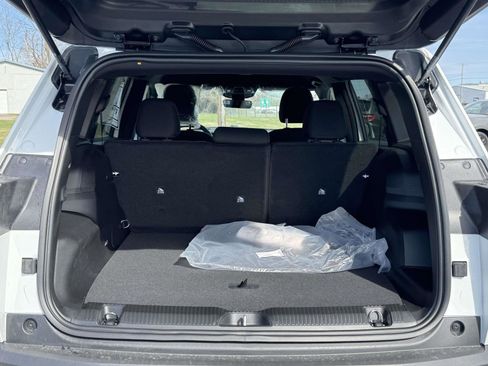 New 2026 Jeep Cherokee Laredo AWD/4WD image 19