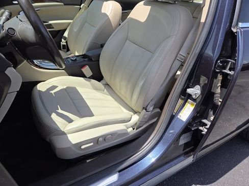 Used 2013 Buick Regal Premium FWD image 21