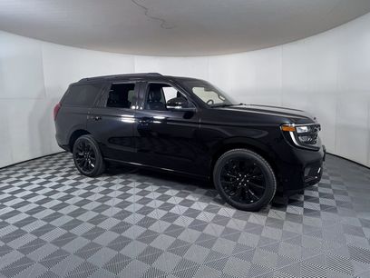 New 2025 Ford Expedition Platinum w/ Stealth Appearance Package