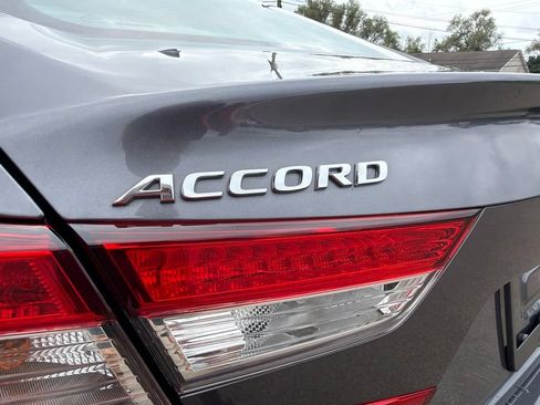 Used 2020 Honda Accord EX image 15
